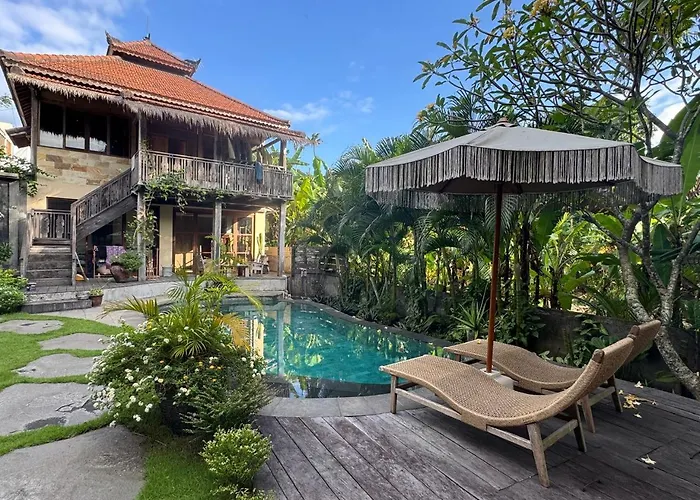 Villa 5br Tropical With Pool Near Pererenan - Perfect For Families & Groups Canggu (Bali)
