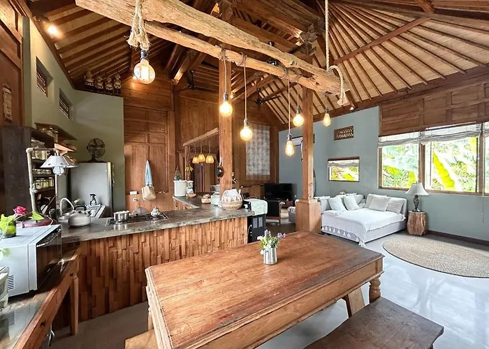 5br Tropical With Pool Near Pererenan - Perfect For Families & Groups Villa *
