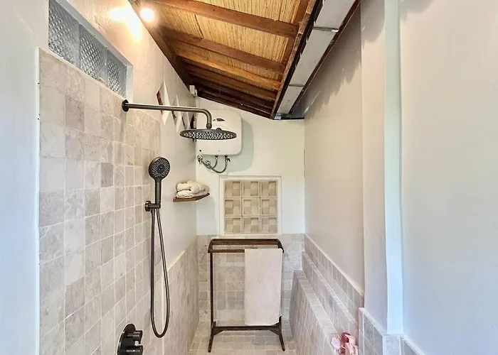 5br Tropical With Pool Near Pererenan - Perfect For Families & Groups Canggu (Bali)