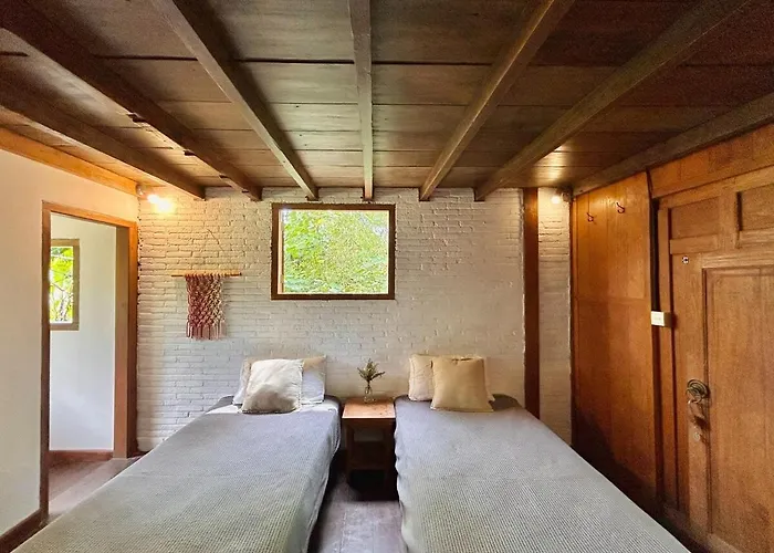 Villa 5br Tropical With Pool Near Pererenan - Perfect For Families & Groups Canggu (Bali)