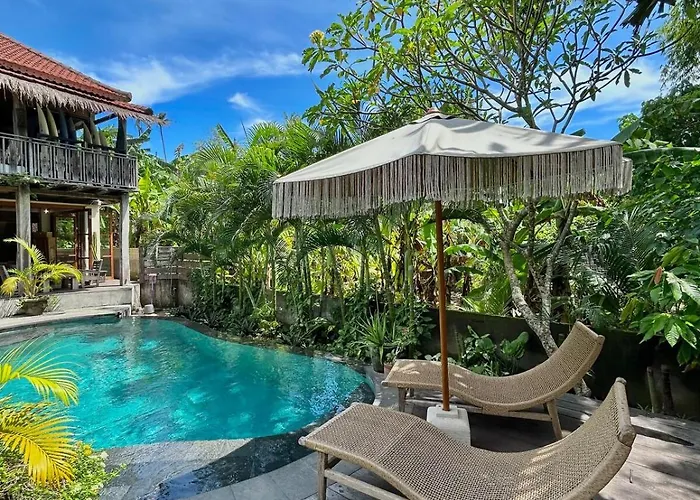 5br Tropical With Pool Near Pererenan - Perfect For Families & Groups Villa