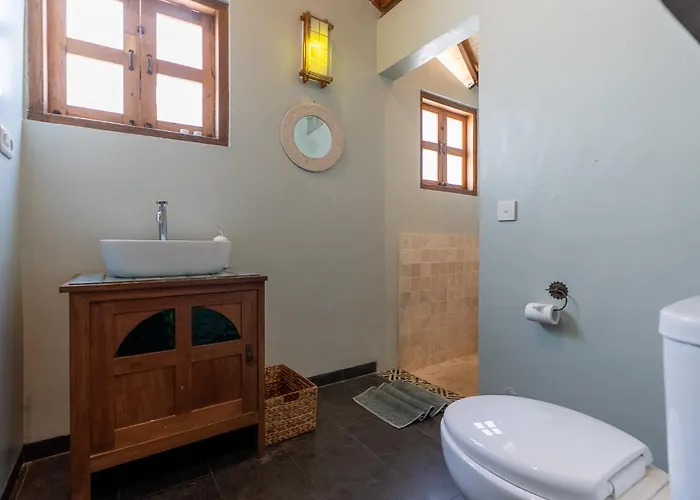 5br Tropical With Pool Near Pererenan - Perfect For Families & Groups * チャングー