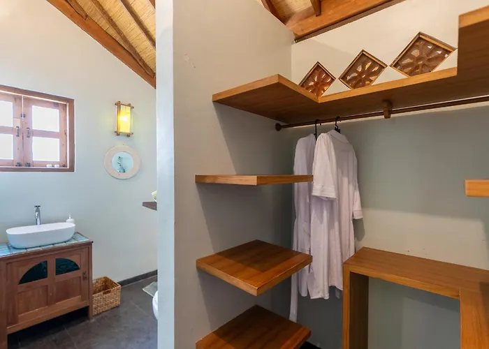 ヴィラ 5br Tropical With Pool Near Pererenan - Perfect For Families & Groups チャングー