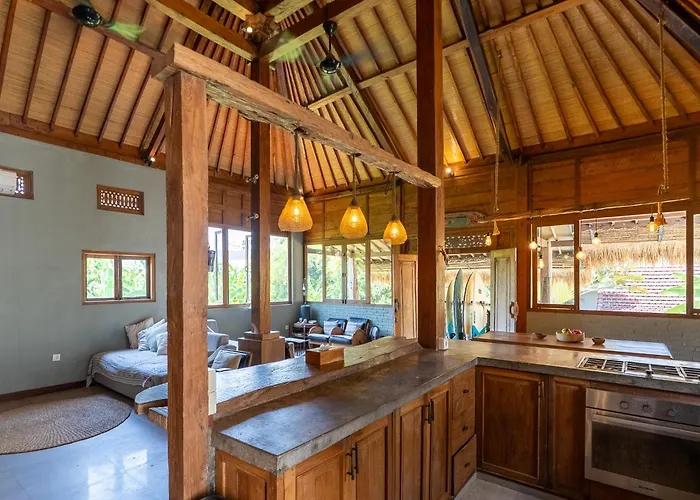 5br Tropical With Pool Near Pererenan - Perfect For Families & Groups *