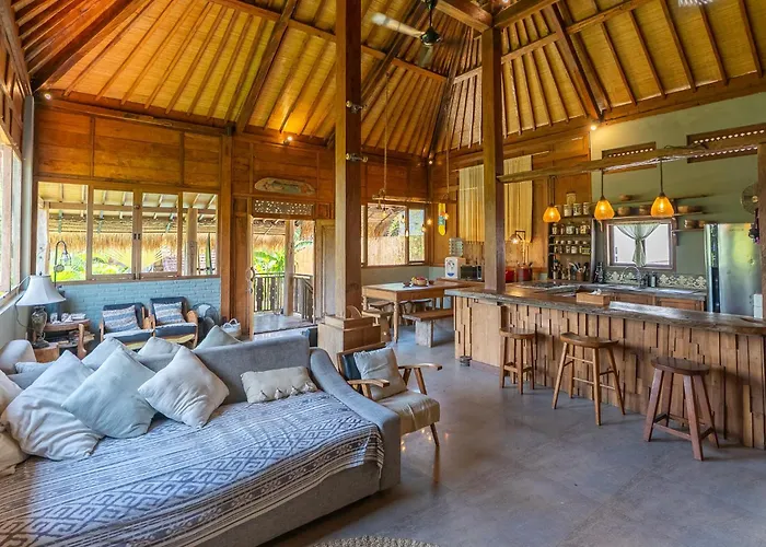 5br Tropical With Pool Near Pererenan - Perfect For Families & Groups