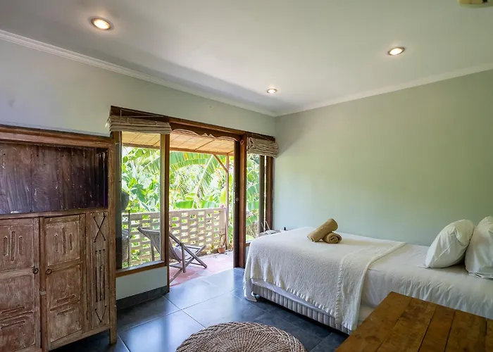 5br Tropical With Pool Near Pererenan - Perfect For Families & Groups ヴィラ チャングー