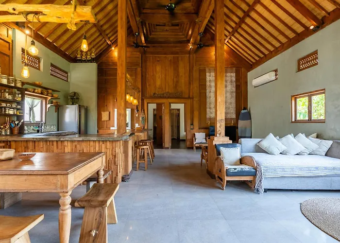 5br Tropical With Pool Near Pererenan - Perfect For Families & Groups ヴィラ
