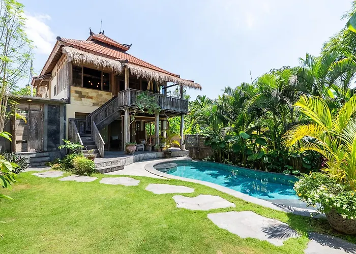 5br Tropical With Pool Near Pererenan - Perfect For Families & Groups *
